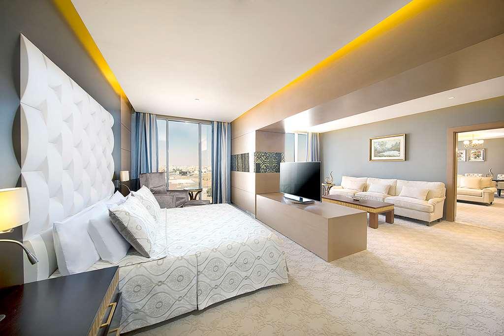 Hilton Garden Inn Tabuk Chambre photo
